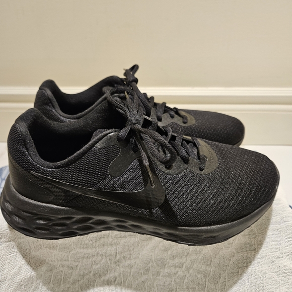 Nike Mens Revolution 6 Running Shoes - Picture 2 of 6